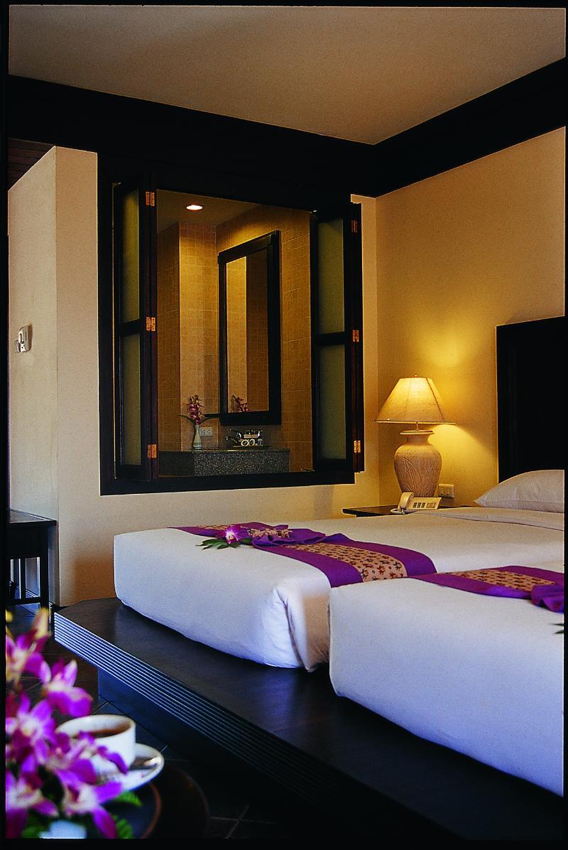 Kata Poolside Resort Sha Extra Plus Exterior photo